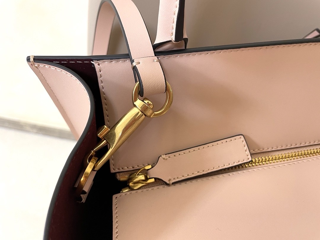 발렌티노 토트백