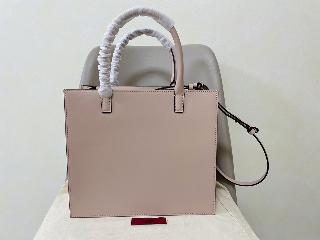 발렌티노 토트백