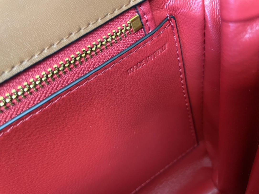 발렌티노 숄더백