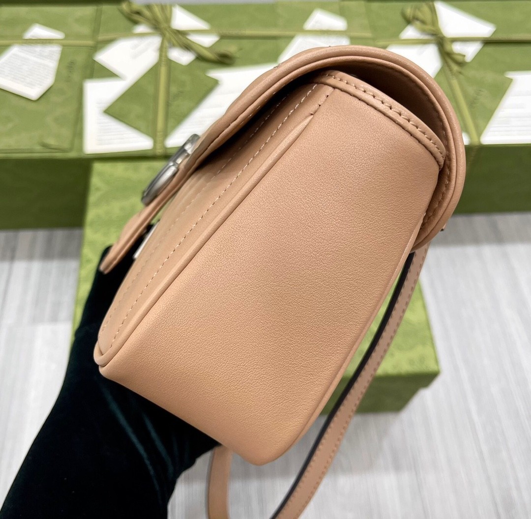 구찌 GUCCI 마몬트 마틀라세 스몰 숄더 백