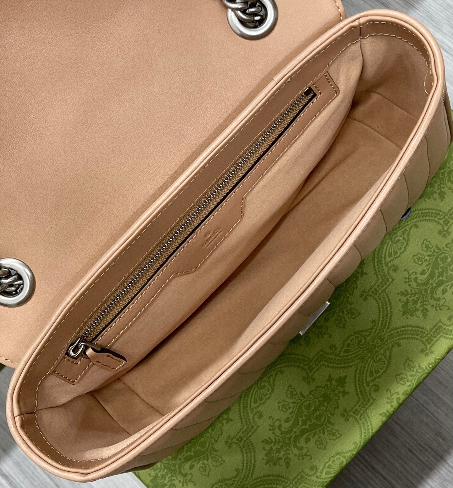 구찌 GUCCI 마몬트 마틀라세 스몰 숄더 백