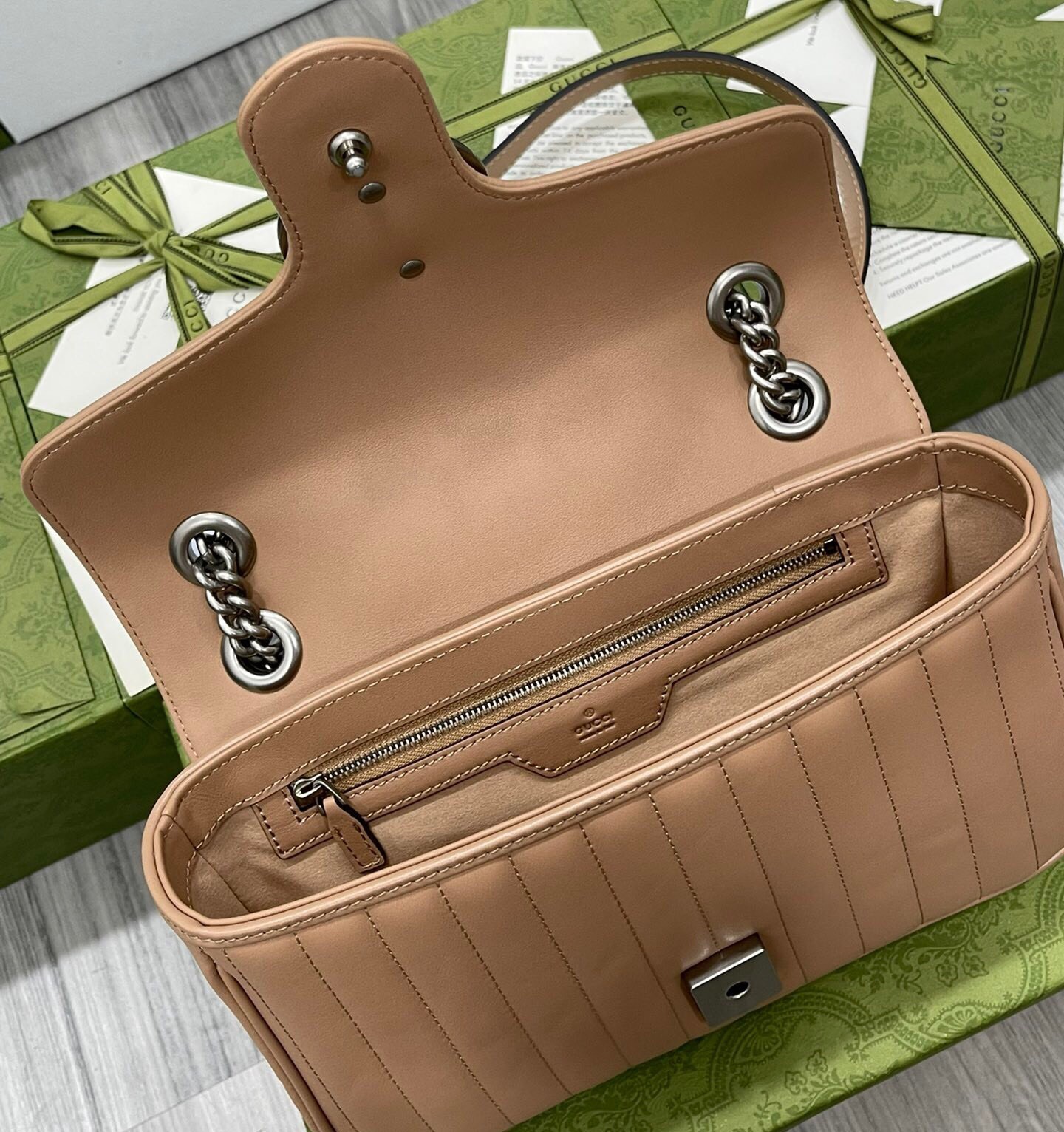 구찌 GUCCI 마몬트 마틀라세 스몰 숄더 백