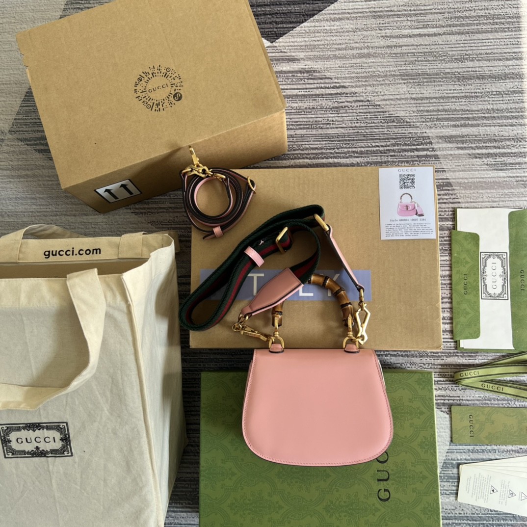 구찌 GUCCI 뱀부 1947 미니 탑 핸들백