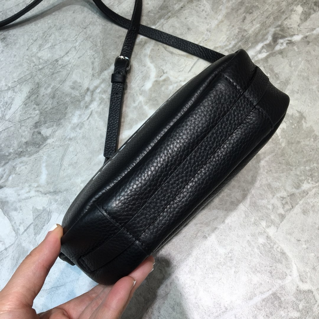 발렌시아가 크로스백