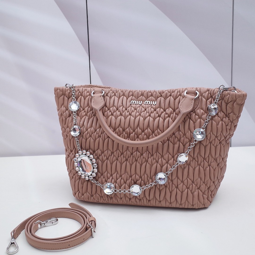 미우미우 마테라쎄 크리스탈 체인 투웨이 토트백