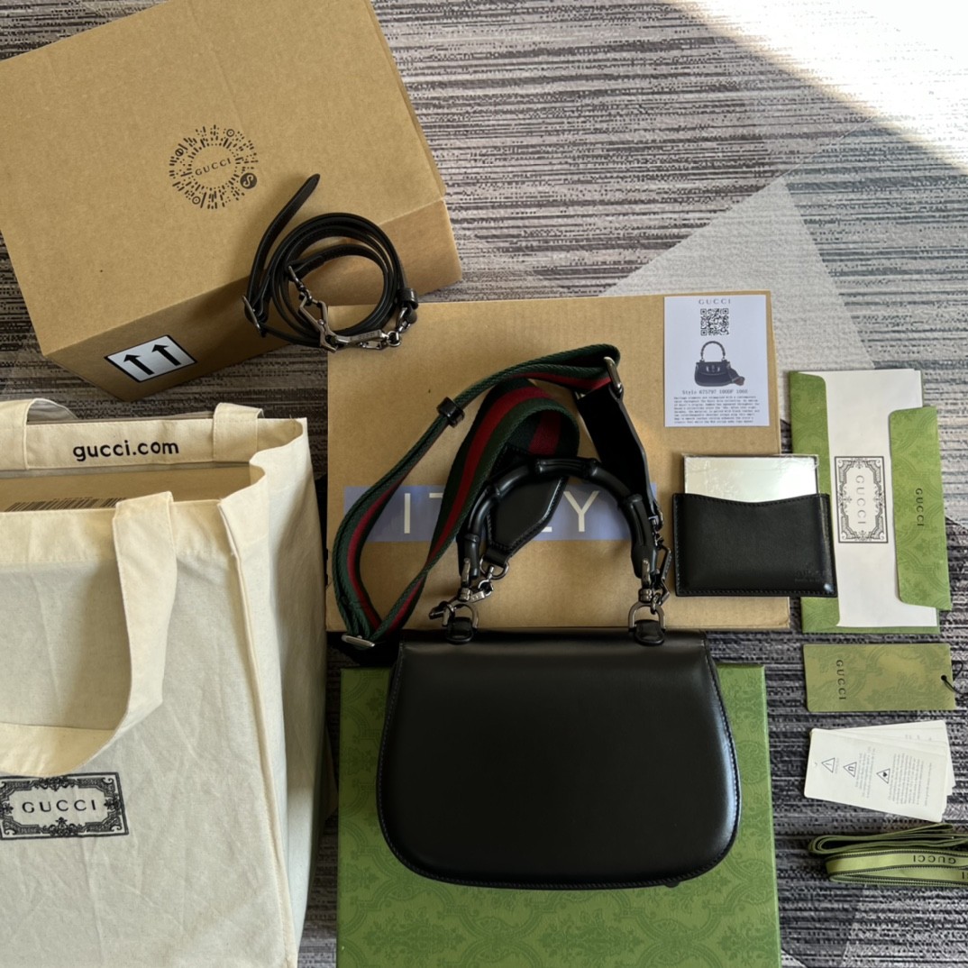 구찌 GUCCI 뱀부 1947 스몰 탑 핸들백