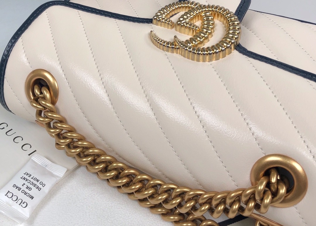 구찌 GUCCI GG 마몬트 마틀라세 스몰 숄더 백