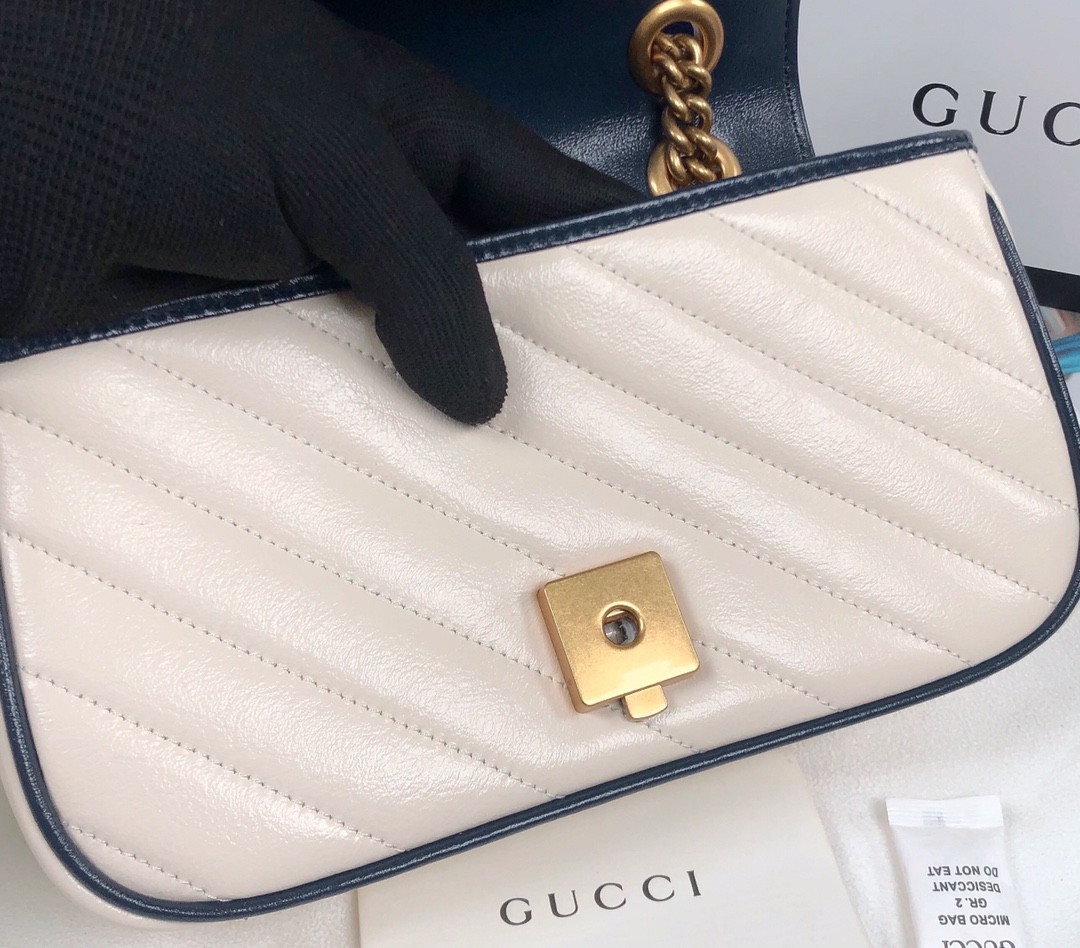 구찌 GUCCI GG 마몬트 마틀라세 스몰 숄더 백