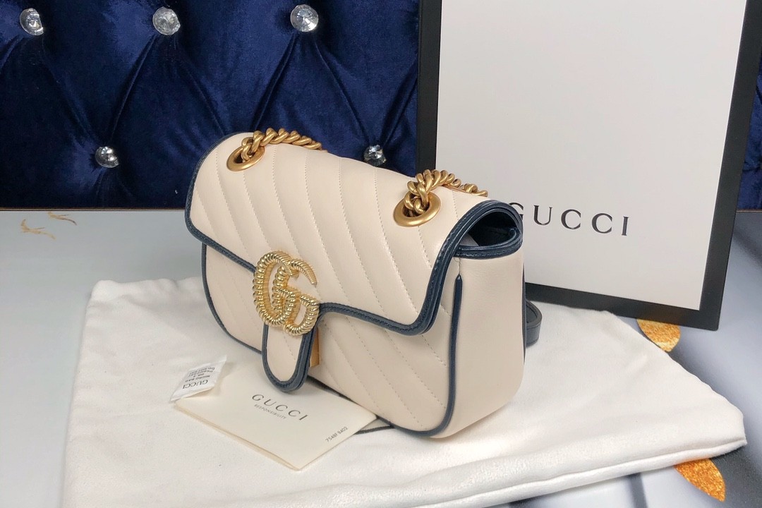 구찌 GUCCI GG 마몬트 마틀라세 스몰 숄더 백