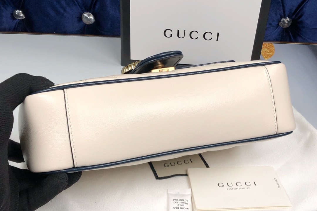 구찌 GUCCI GG 마몬트 마틀라세 스몰 숄더 백