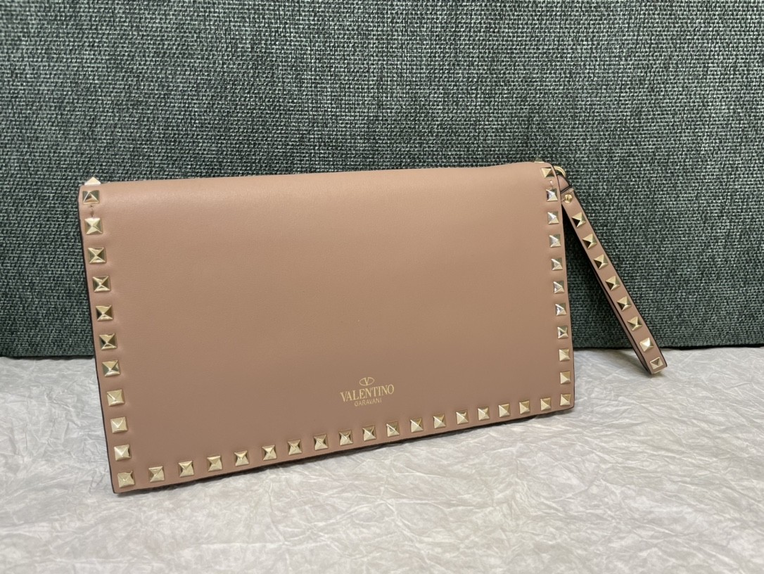 발렌티노 클러치백