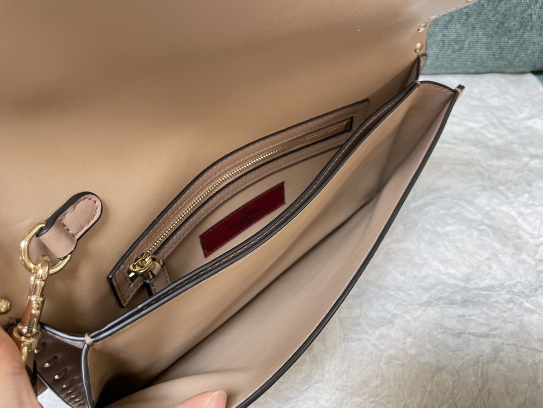 발렌티노 클러치백