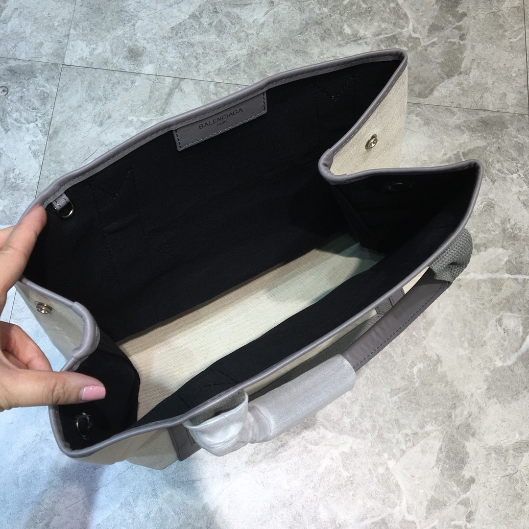 발렌시아가 카바스 토트백