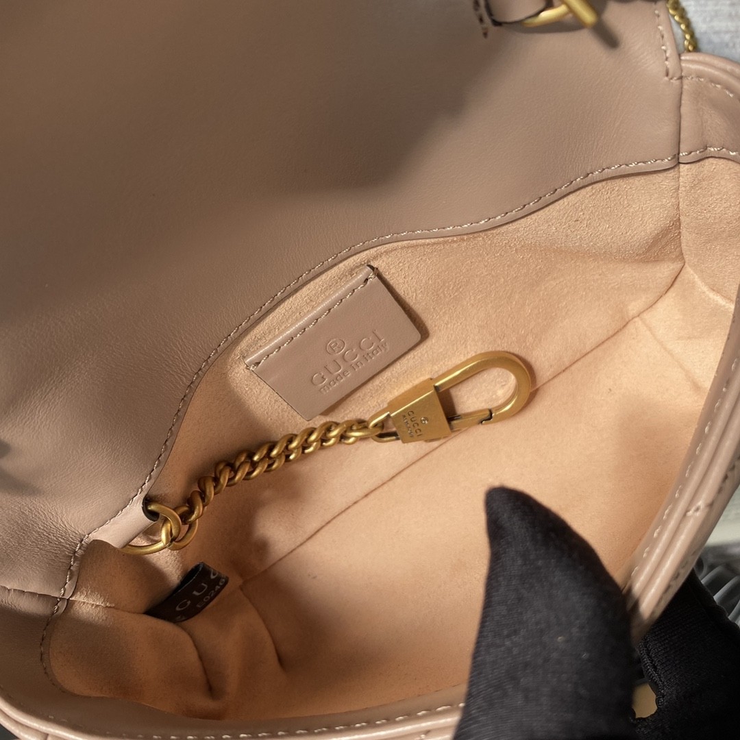 구찌 GUCCI GG 마몬트 마틀라세 슈퍼 미니 백