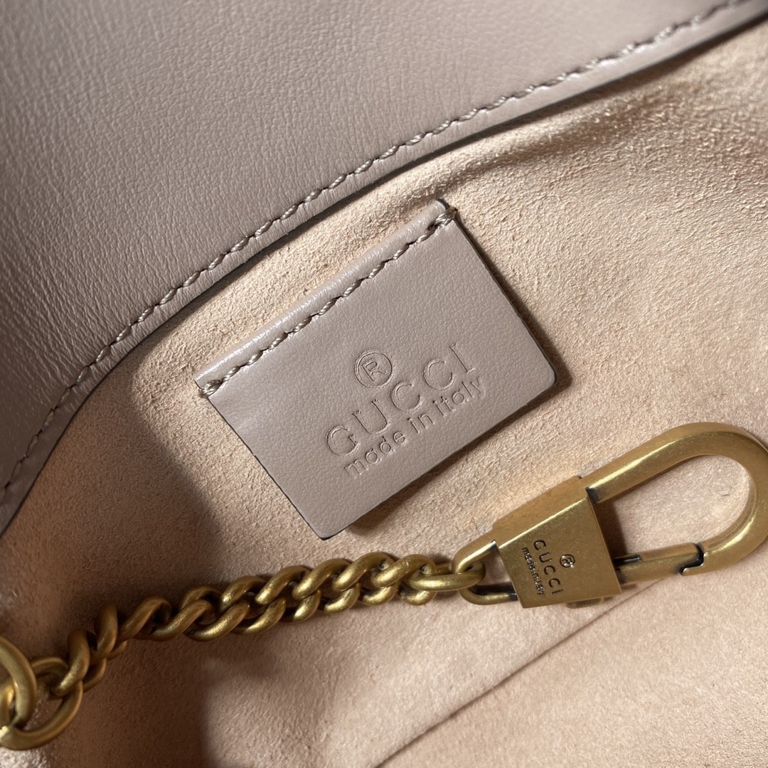 구찌 GUCCI GG 마몬트 마틀라세 슈퍼 미니 백
