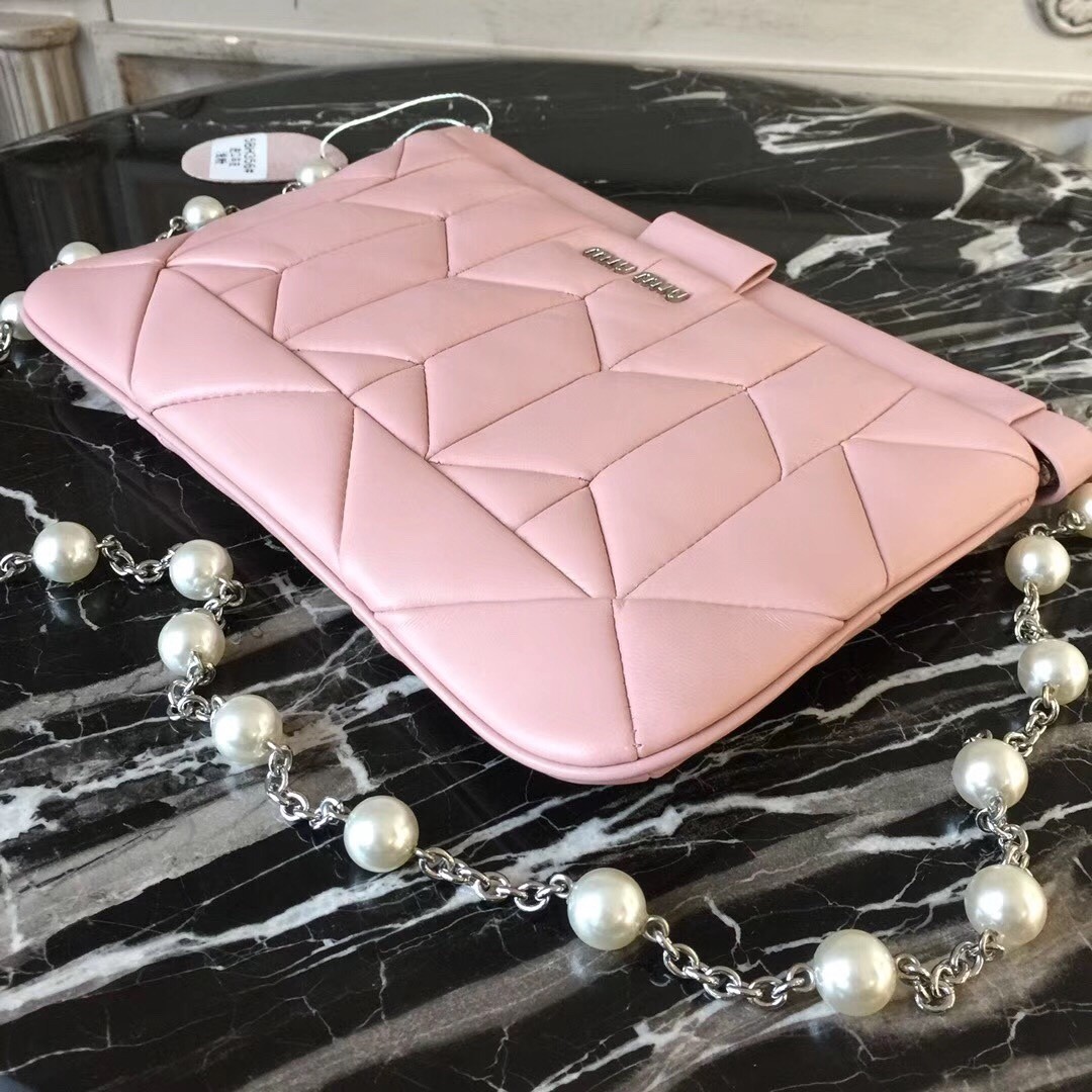 미우미우 숄더백