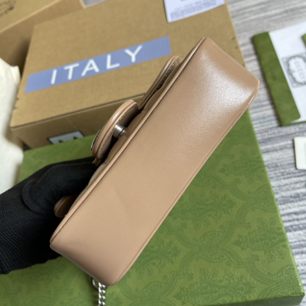 구찌 GUCCI 마몬트 마틀라세 슈퍼 미니 백