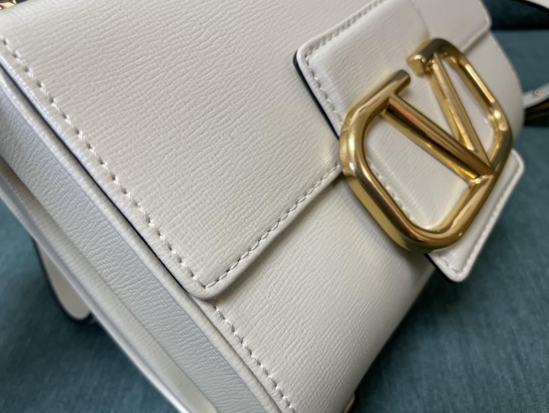 발렌티노 숄더백