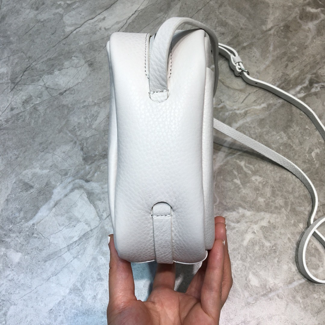 발렌시아가 크로스백