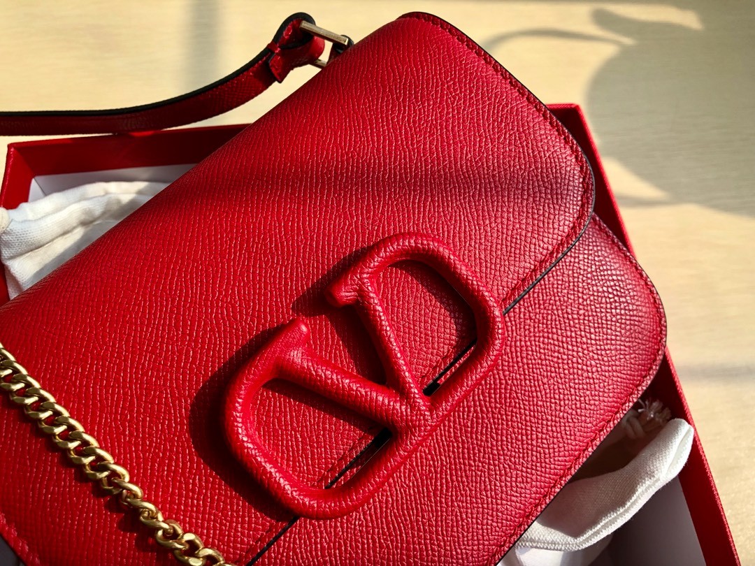 발렌티노 가라바니 숄더백