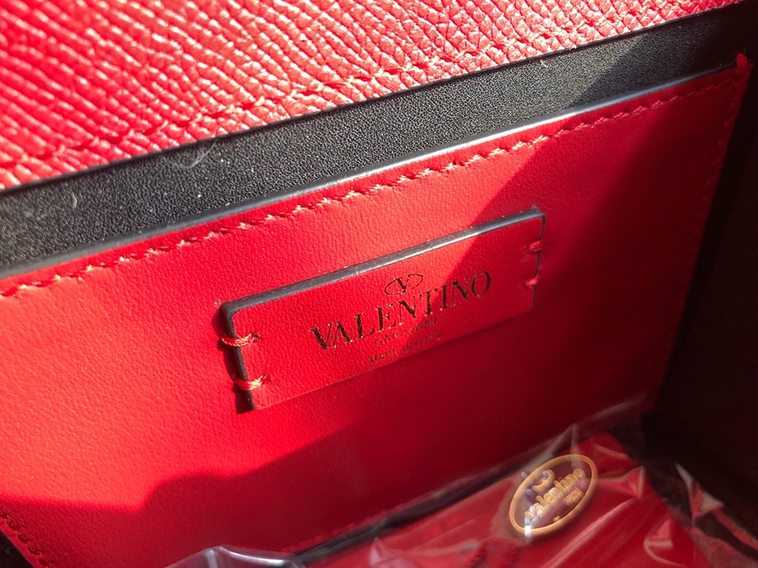 발렌티노 가라바니 숄더백