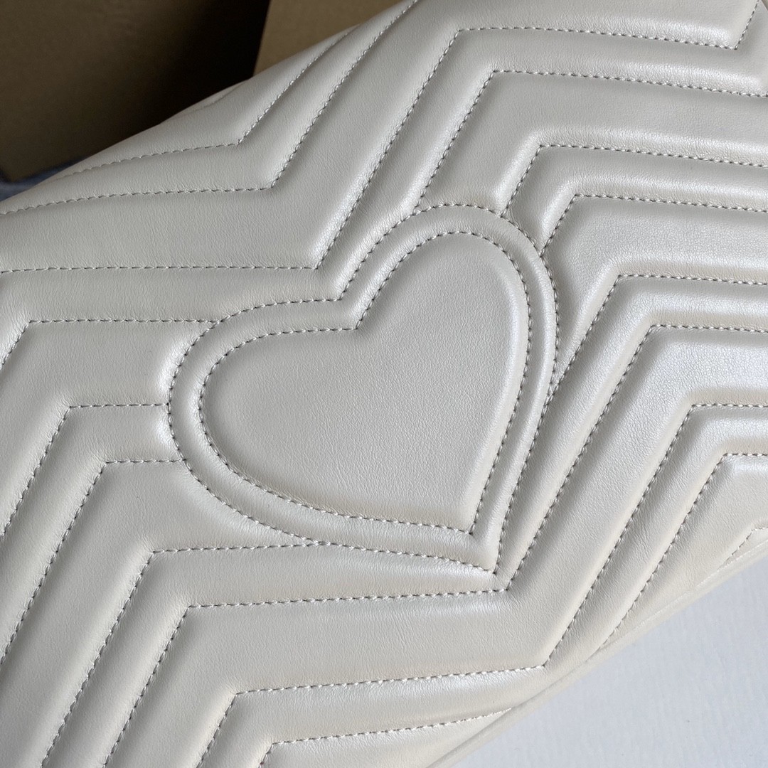 구찌 GUCCI 마몬트 마틀라세 미디움 숄더백