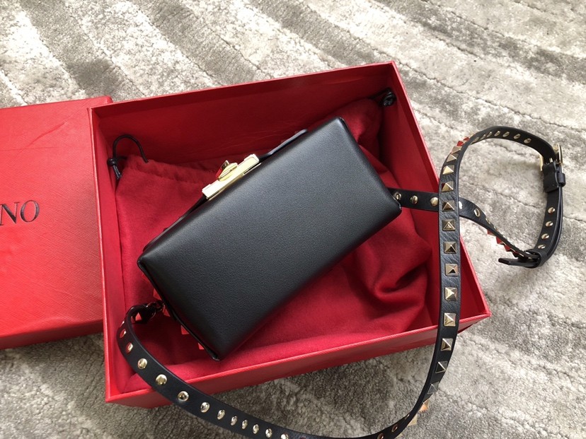 발렌티노 숄더백