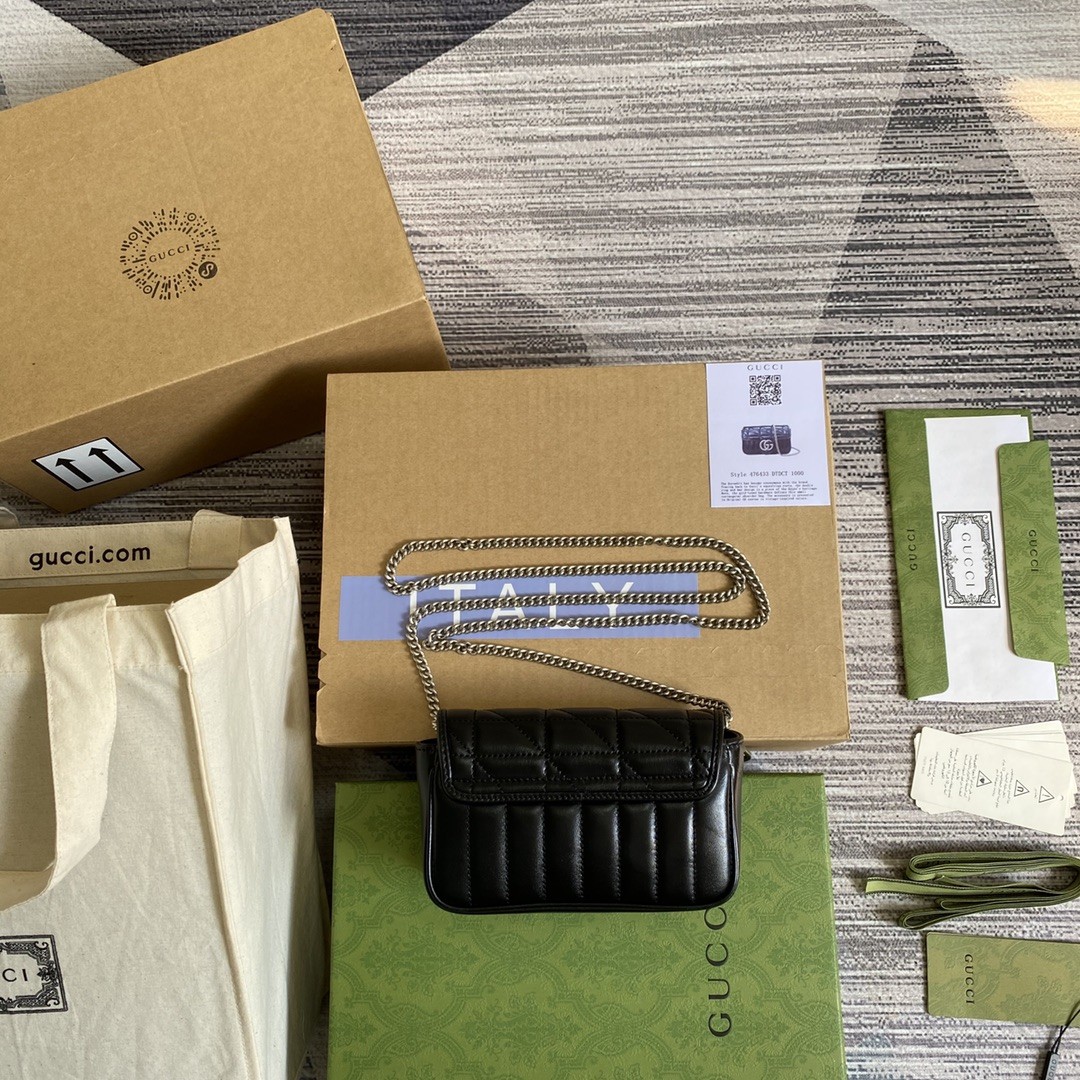 구찌 GUCCI GG 마몬트 마틀라세 슈퍼 미니 백