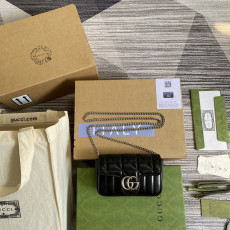 구찌 GUCCI GG 마몬트 마틀라세 슈퍼 미니 백