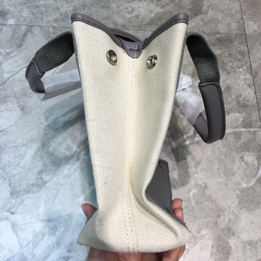 발렌시아가 쇼퍼백