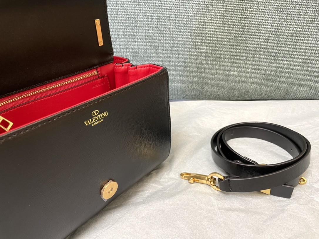 발렌티노 숄더백