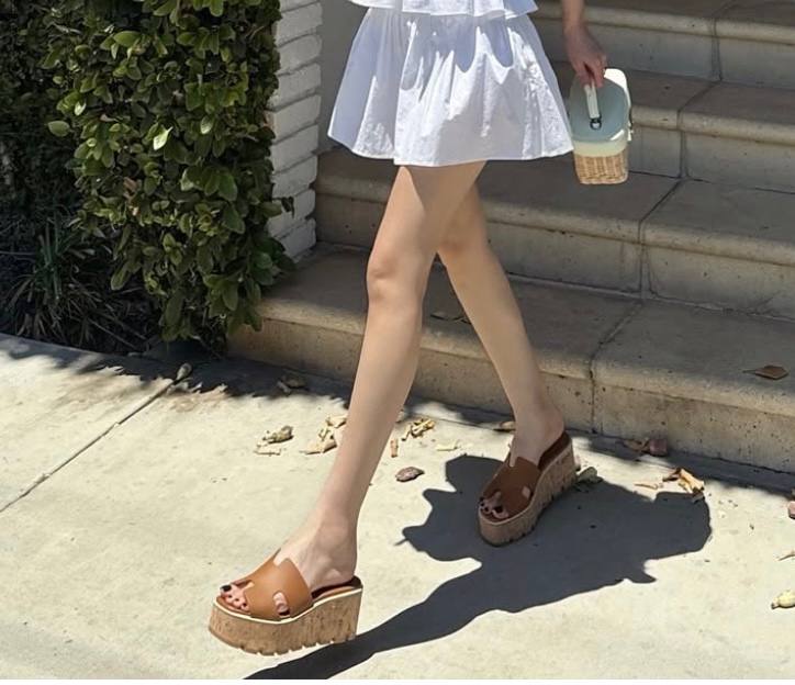 에르메스 이지 웨지 뮬 슬리퍼 샌들 브라운