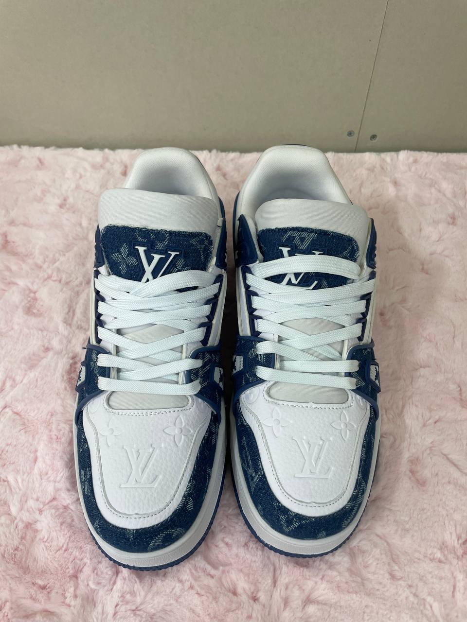 루이비통 LV 트레이너 스니커즈 모노그램 데님 블루