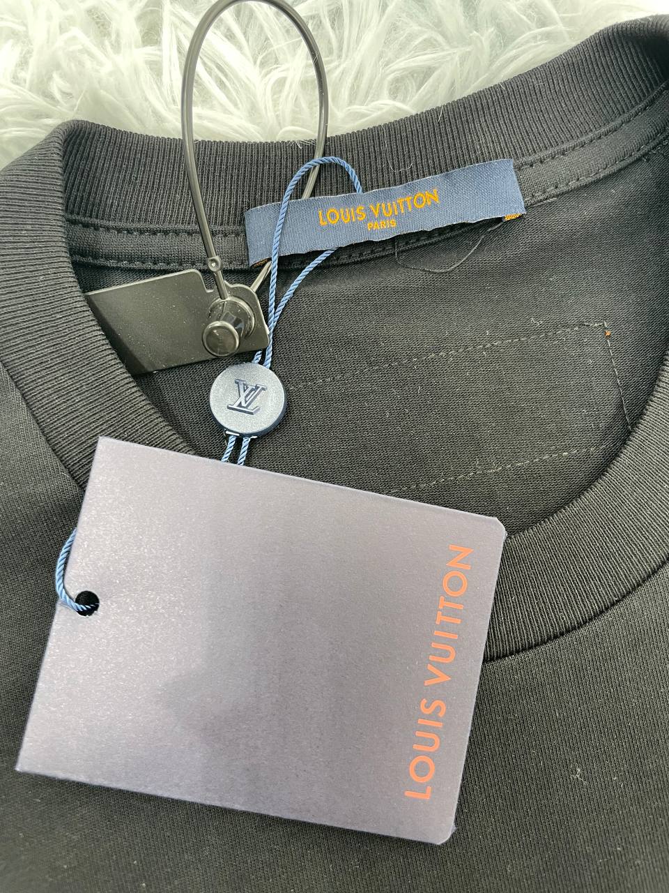 루이비통 티셔츠 화이트,블랙,베이지