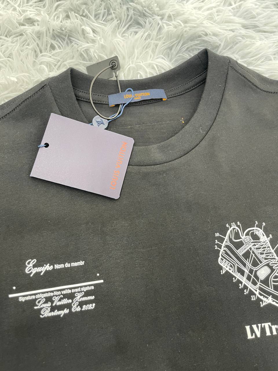 루이비통 티셔츠 화이트,블랙
