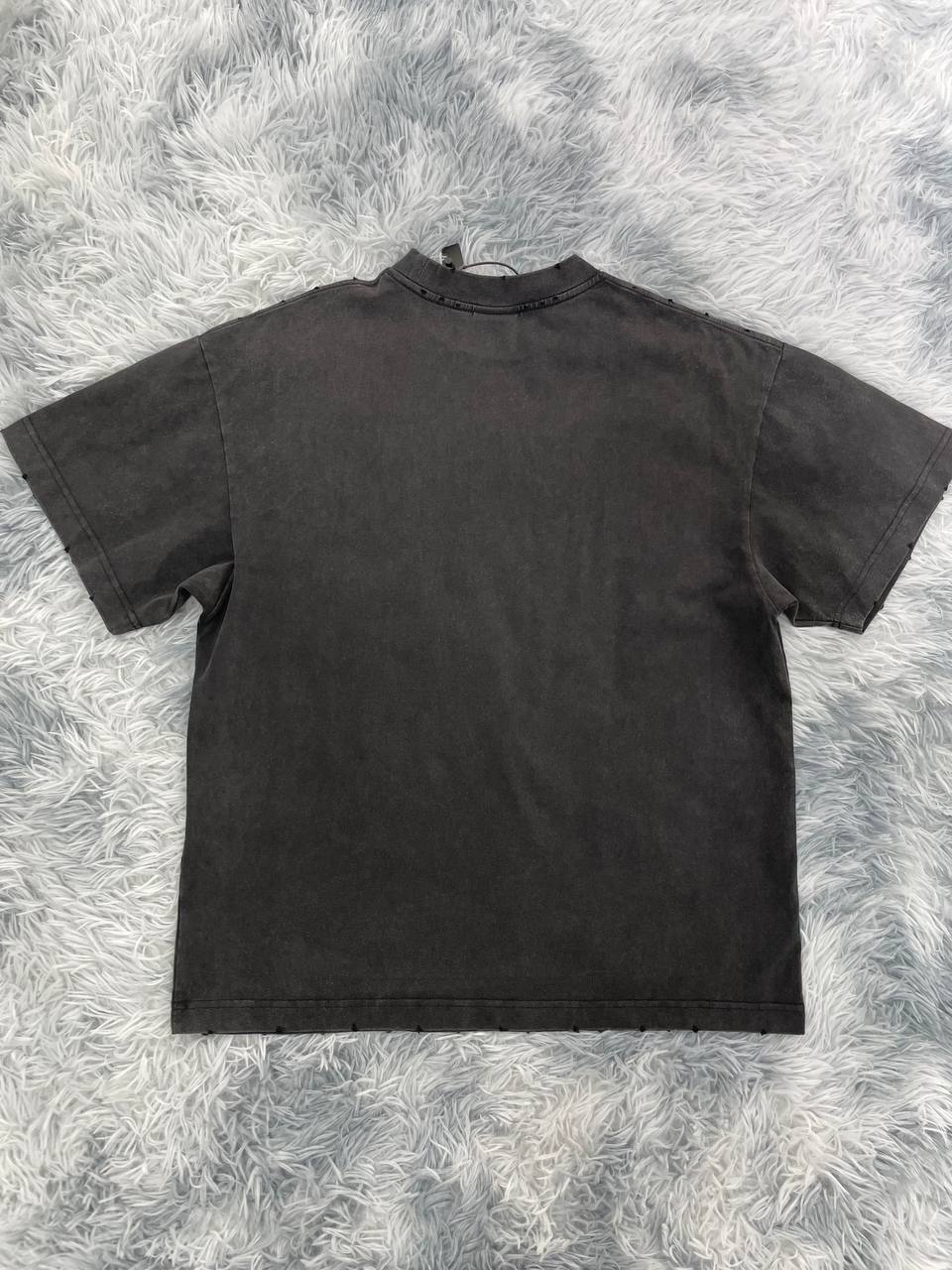 발렌시아가 티셔츠 (빈티지 블랙)