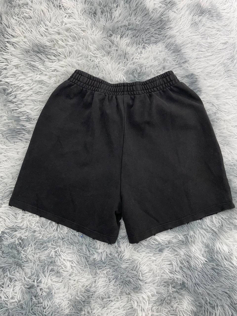 발렌시아가 웨이브로고 반바지