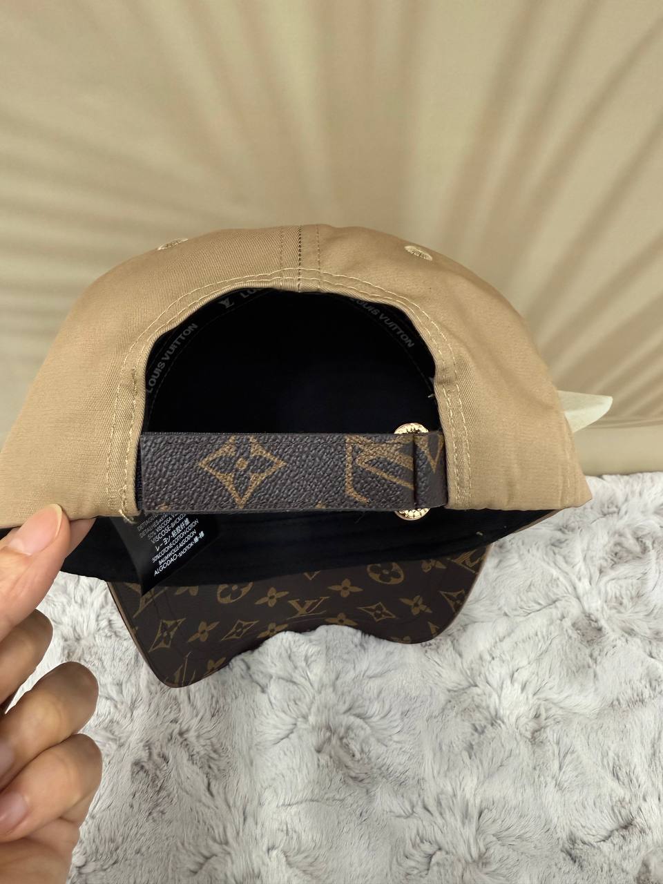 루이비통 가죽모자(블랙,베이지)