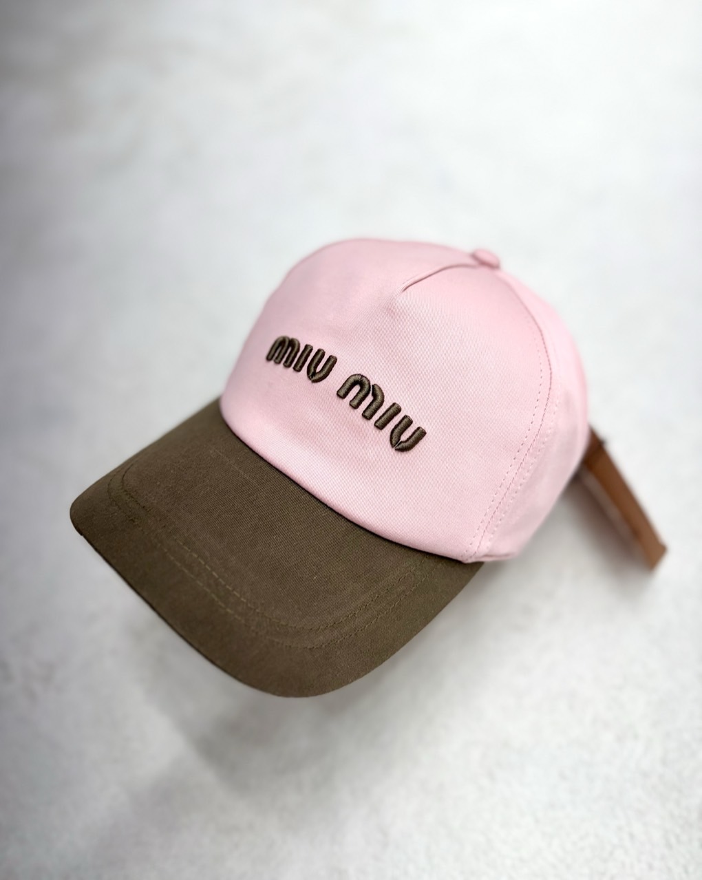 미우미우 볼캡 모자(핑크,크림,화이트)