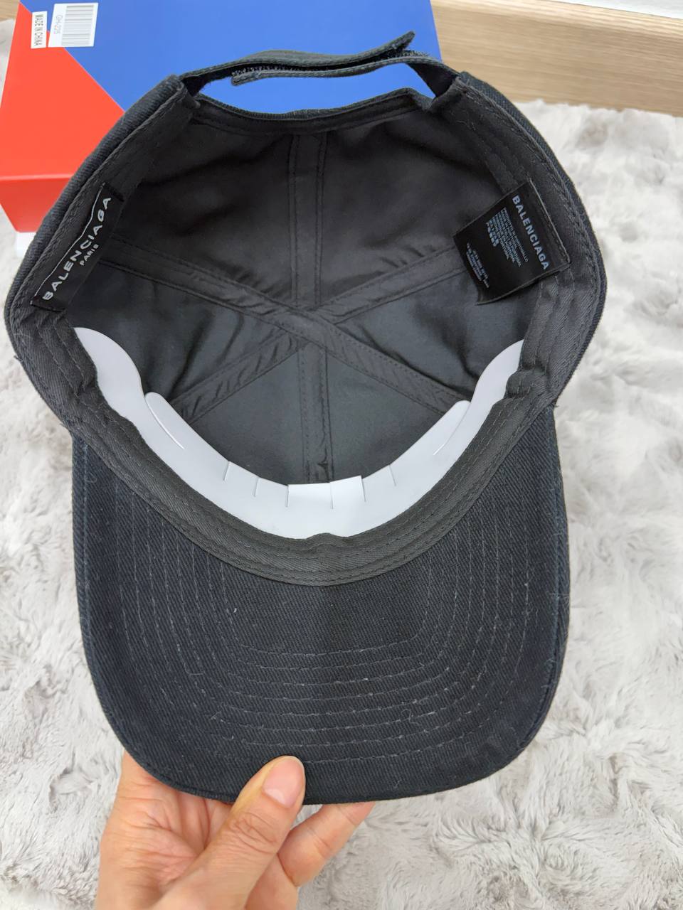 발렌시아가 볼캡 모자(블랙,화이트,베이지)