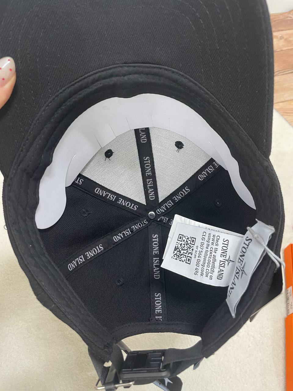 스톤아일랜드 로고 자수 모자(블랙,화이트,브라운,카키,베이지)