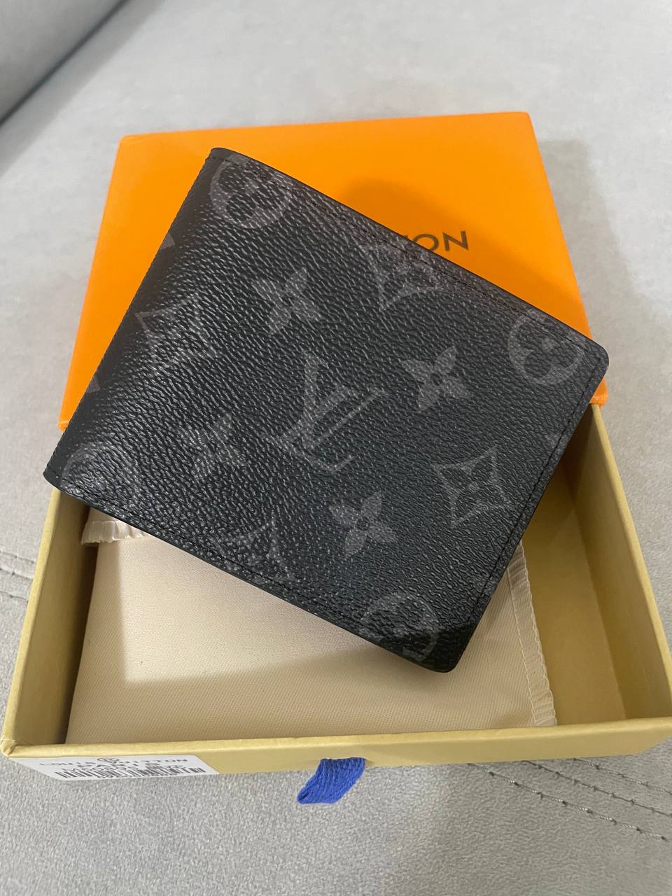 루이비통 반지갑 멀티플 월릿 모노그램