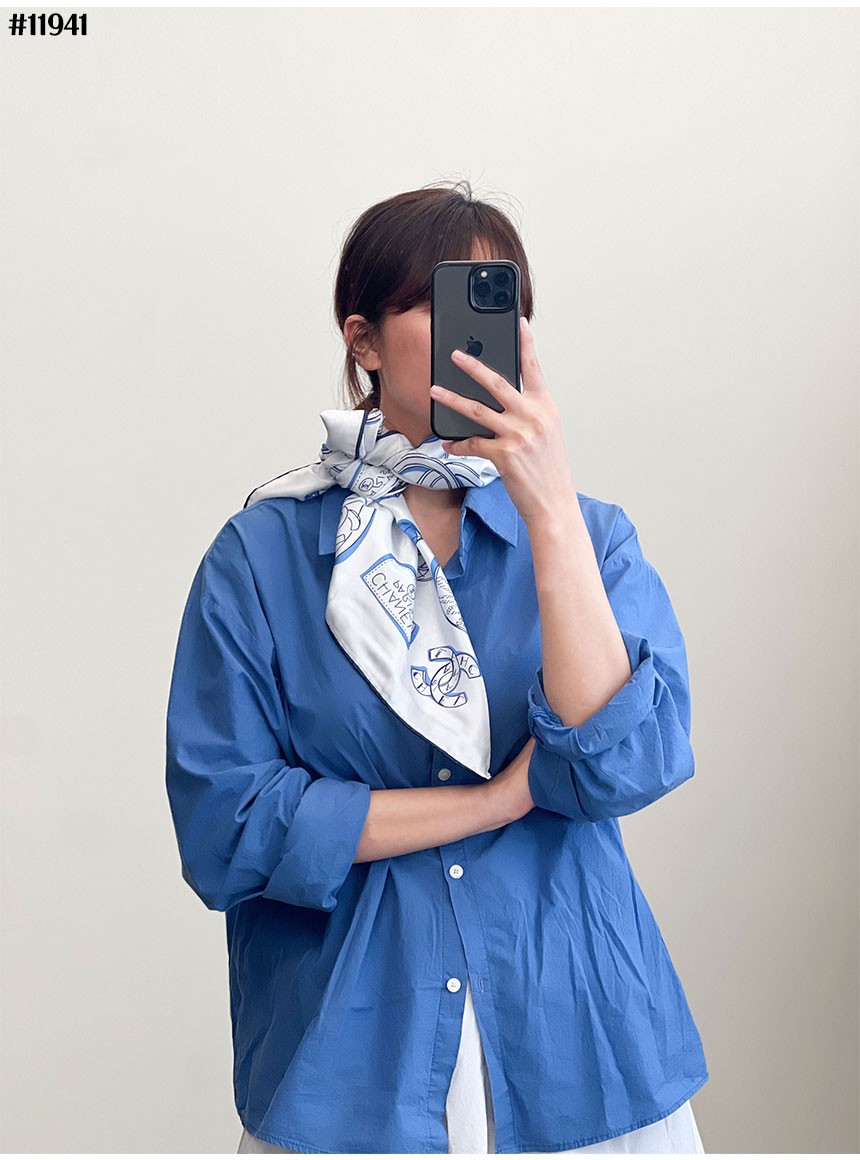 [CHANEL] 샤넬 23SS 달마시안 강아지 CC 로고 스퀘어 실크 스카프