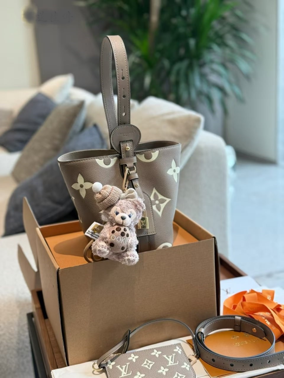 루이비통 올인 BB 바이컬러