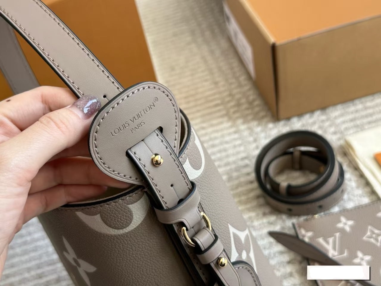 루이비통 올인 BB 바이컬러