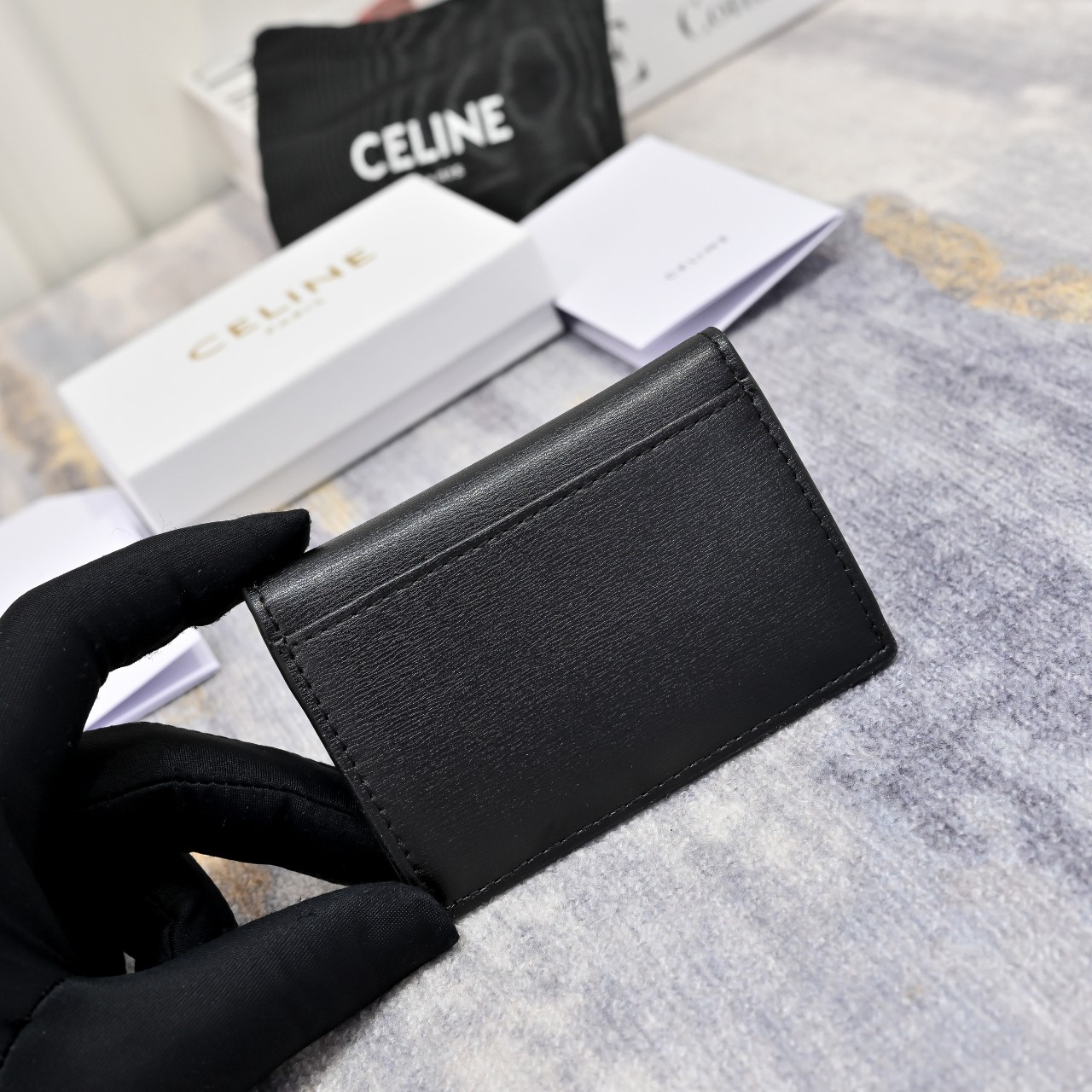 셀린느 플랩 카드지갑 블랙 금장