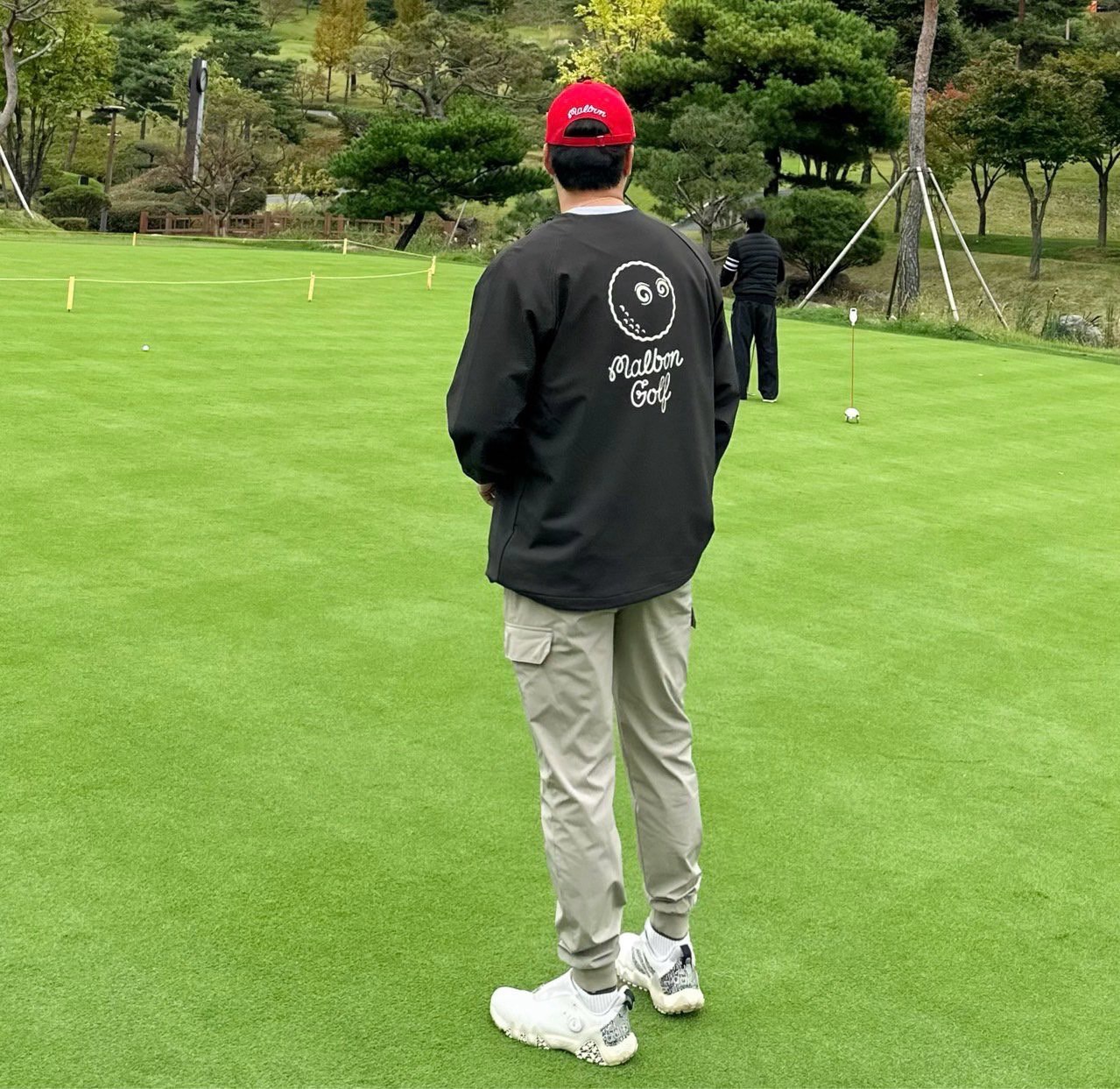 [ MALBON ] 말본 오버핏 볼 스크립트 맨투맨