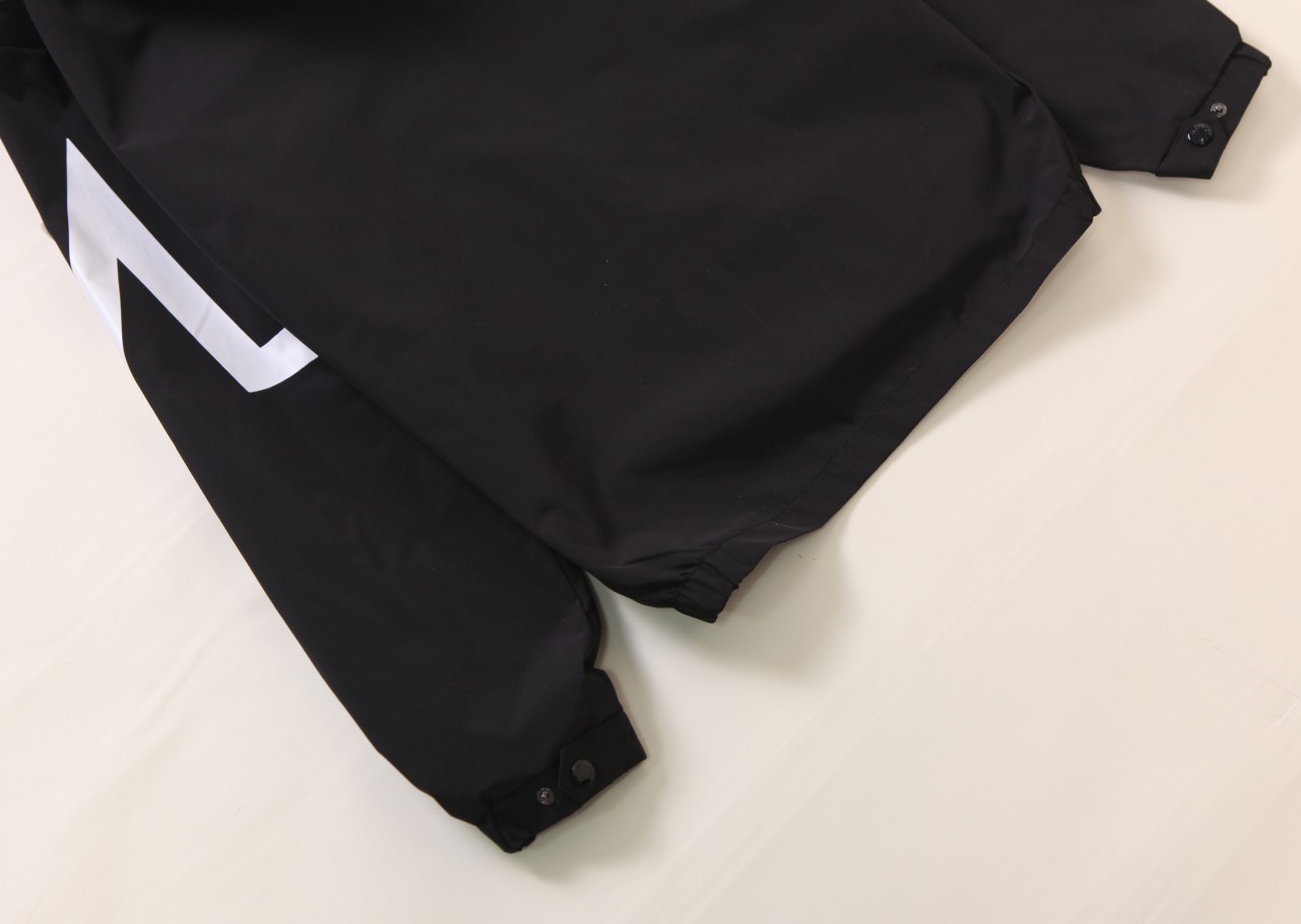 몽클레어  M 로고 후즈 자켓