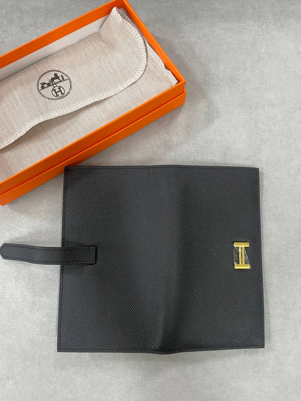 HERMES 에르메스 베안 장지갑