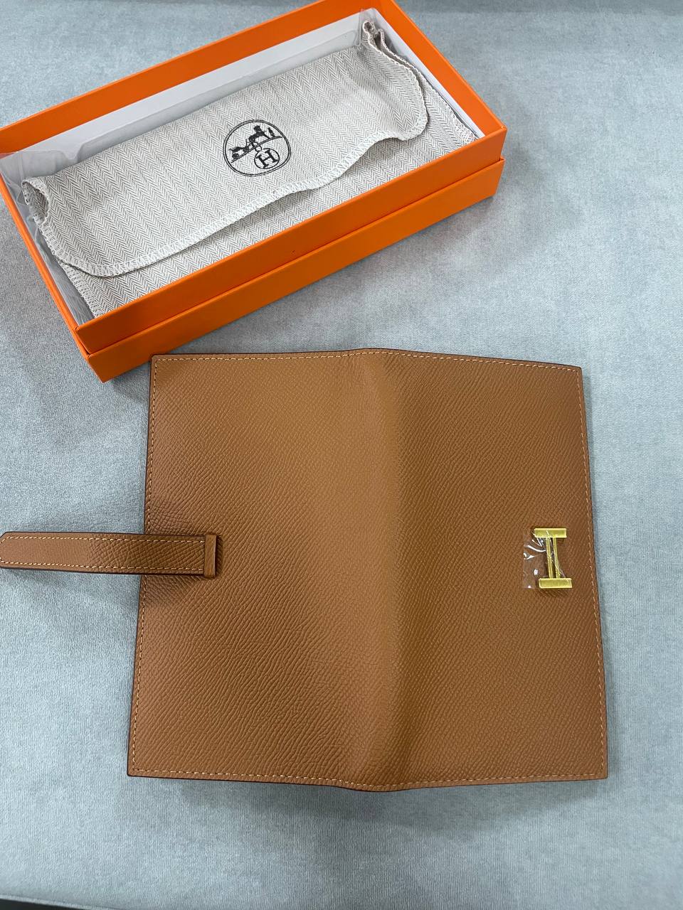 HERMES 에르메스 베안 장지갑